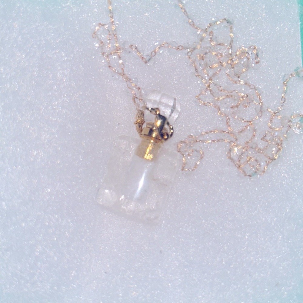 COPY - Boho hippie Quartz Crystal Perfume Bottle 30” Necklace - Picture 3 of 6